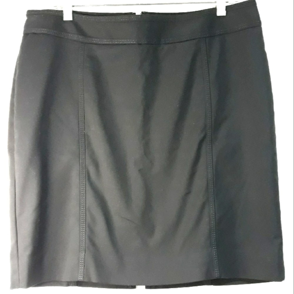 White House Black Market Back Lining Skirt Size 12